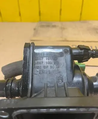 Peugeot Bipper Thermostat/thermostat housing 9654393880