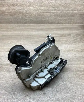 Volkswagen Golf VI Rear door lock 5K4839016B RIGHTSIDE