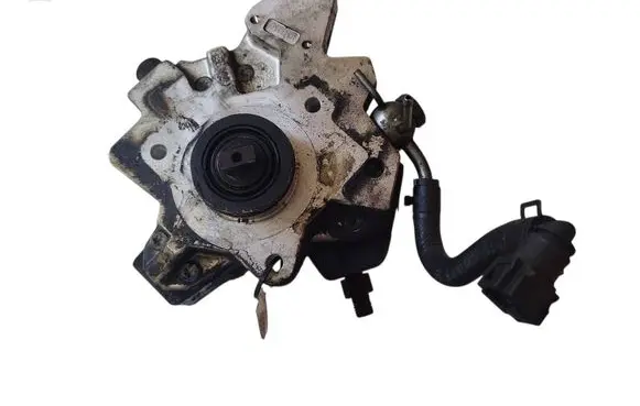 KIA Carens II Fuel injection high pressure pump 3310027400 0445010121