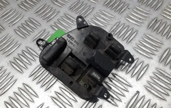 Subaru Outback Electric window control switch