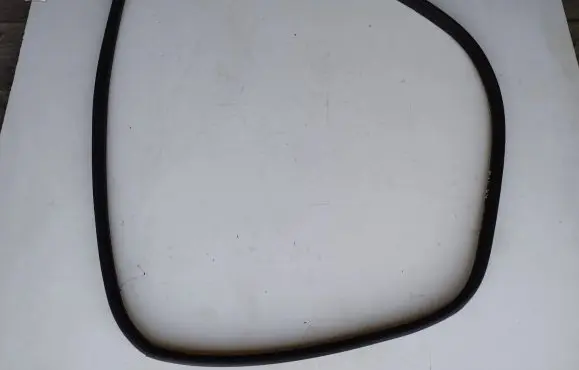 Alfa Romeo 147 Front door rubber seal