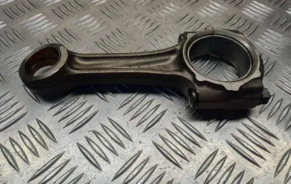 Mitsubishi Pajero Connecting rod/conrod 78L
