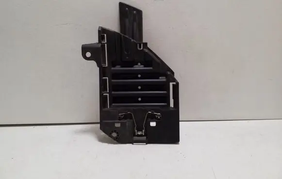 Land Rover Discovery Sport Headlight/headlamp mounting bracket 00183541
