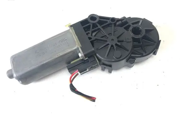 Audi Q7 4L Seat adjustment motor 0390203225 821418074