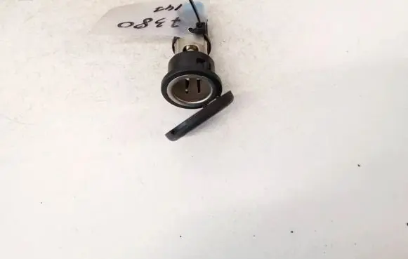 Opel Insignia A Cigarette lighter 