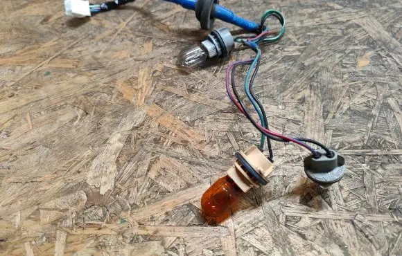 Mazda CX-9 Rear tail light wiring loom 