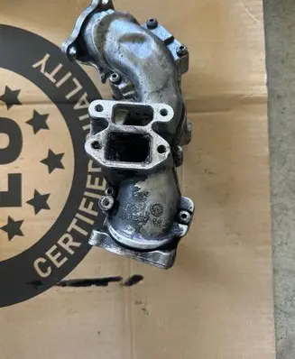 Opel Zafira B Intake manifold 8973858233 700997110