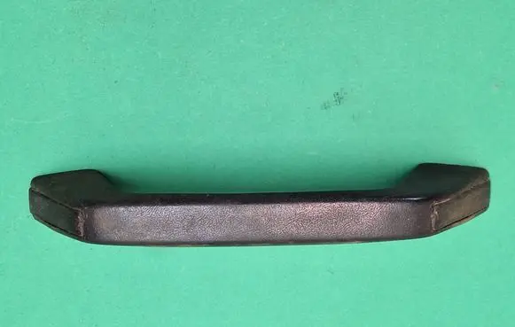 Volkswagen I LT Front interior roof grab handle 251867161
