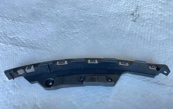 Jeep Cherokee KL Headlight/headlamp mounting bracket 6002TM0196BLCP 6002TM0196