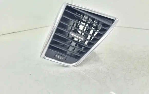 Audi Q5 SQ5 Dashboard side air vent grill/cover trim 8R1820901G