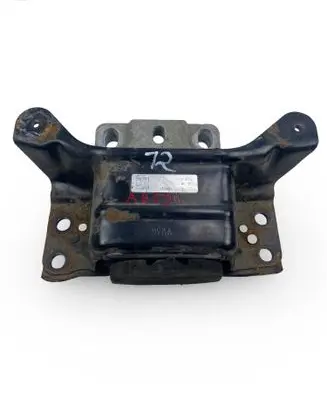 Volkswagen Golf VII Engine mount bracket 5Q0199555