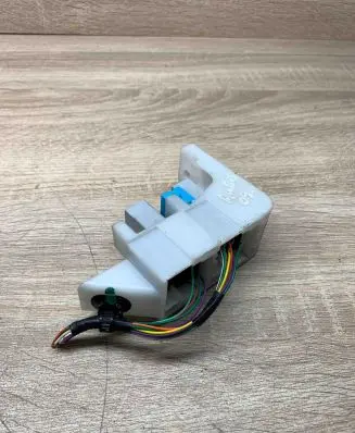 Toyota Avensis T250 Fuse 5934YA1 9008087019