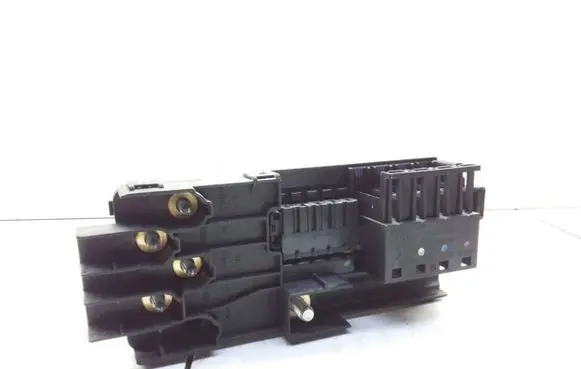 Mercedes-Benz E W211 Fuse module 2115452301 013948411