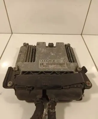 Audi A3 S3 A3 Sportback 8P Engine control unit/module 8P7907115D 8P0907115Q 0261S04087