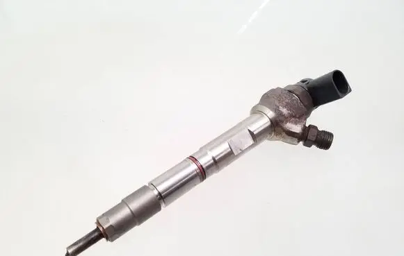 Audi A4 S4 B9 Fuel injector 0445110471 04l130277ae