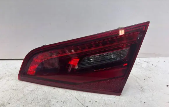 Audi A3 S3 8V Tailgate rear/tail lights 8V4945094A 81110202