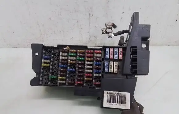 Mercedes-Benz B W245 Fuse module 1695451740