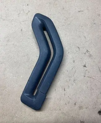 Volvo V50 Seat belt trim 31250173