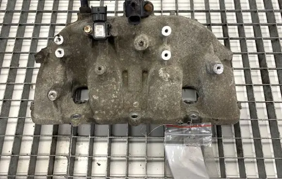 Opel Insignia A Intake manifold 12618060