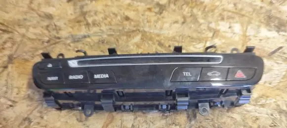 Mercedes-Benz C W205 Radio/GPS head unit trim A2059055201 HW133300 SW132800