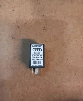 Audi A4 S4 B7 8E 8H Other relay 8e0907307f 7038900309