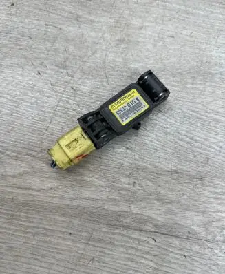 Mitsubishi Grandis Airbag deployment crash/impact sensor 8651A015 065Z060819 8651A