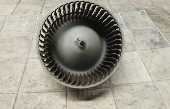 Mazda 3 I Heater fan/blower 8940000 8940000270
