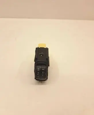 Toyota Yaris Light switch