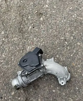 Renault Scenic III - Grand scenic III Throttle valve 8200614985