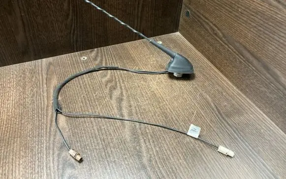 Opel Movano B Radio antenna 282177041R