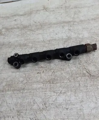 Toyota Corolla Verso E121 Fuel main line pipe