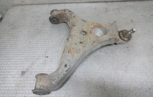 Mercedes-Benz Sprinter W906 Front lower control arm/wishbone