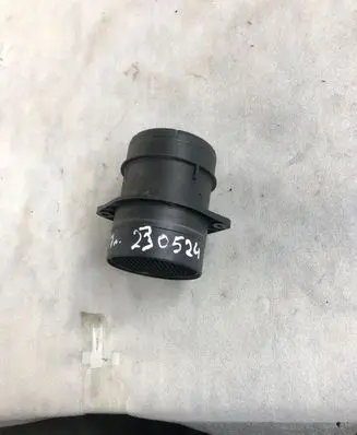 Volkswagen Tiguan Mass air flow meter 03l906461