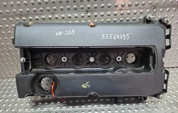 Opel Zafira B Rocker cam cover S27624229 55564395