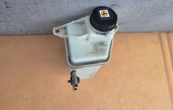 Fiat Ducato Power steering fluid tank/reservoir