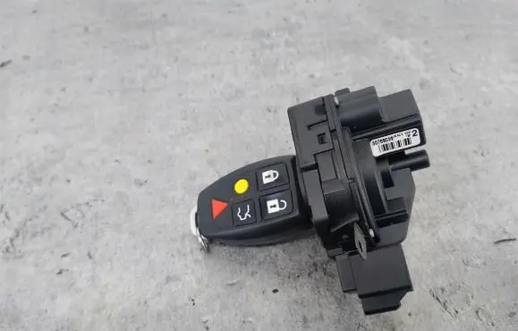 Volvo V50 Ignition lock 30768036