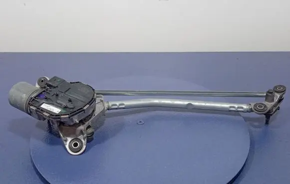 Front wiper linkage and motor