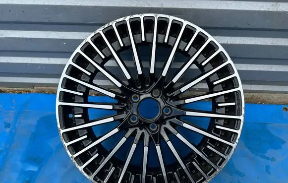 Mercedes-Benz EQA R20 alloy rim A2434010600