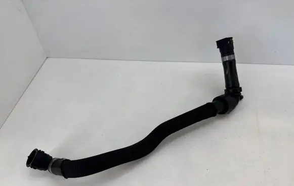 Peugeot 2008 II Engine coolant pipe/hose