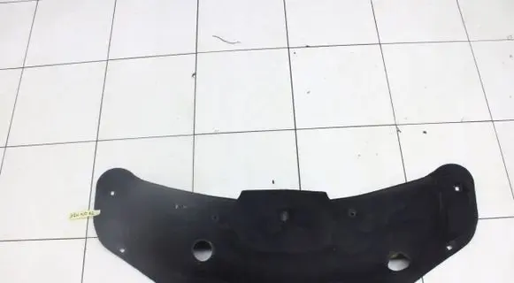 Engine bonnet/hood sound/heat insulation