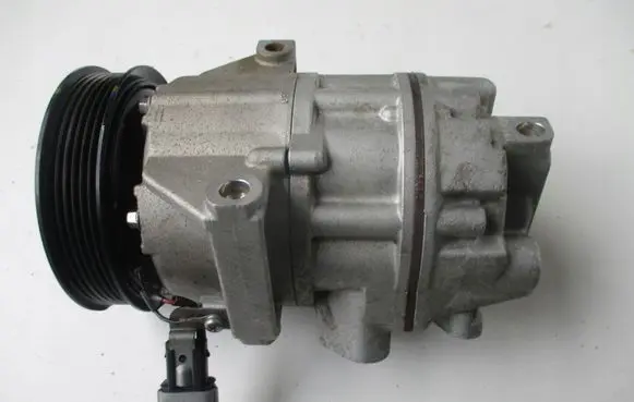 Hyundai H-1, Starex, Satellite Air conditioning (A/C) compressor (pump) CA500NX5CA04