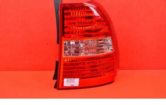 KIA Sportage Rear/tail lights 92402-1F0