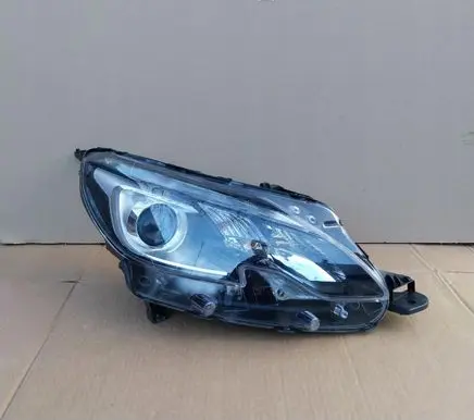 Peugeot 407 Headlight/headlamp 9825313680