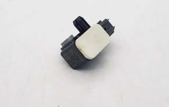 Volvo S60 Airbag deployment crash/impact sensor 31334336