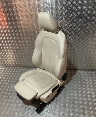 BMW X1 F48 F49 Front driver seat TM28870