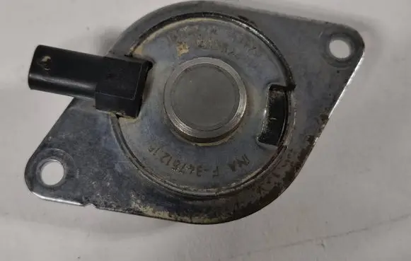 Opel Adam Camshaft vanos timing valve 25195245