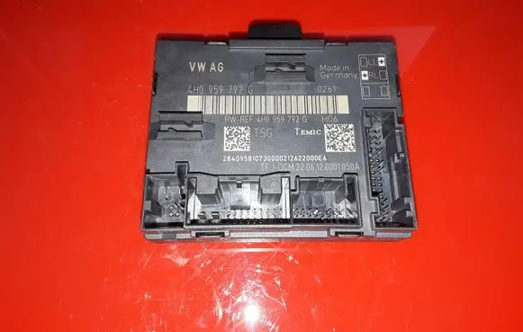 Audi A8 S8 D4 4H Door control unit/module 4H0959792G 0001050A