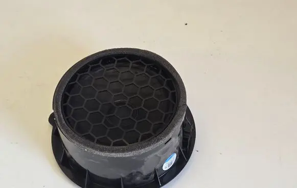 Audi Q8 High frequency speaker in the rear doors 4M8035411