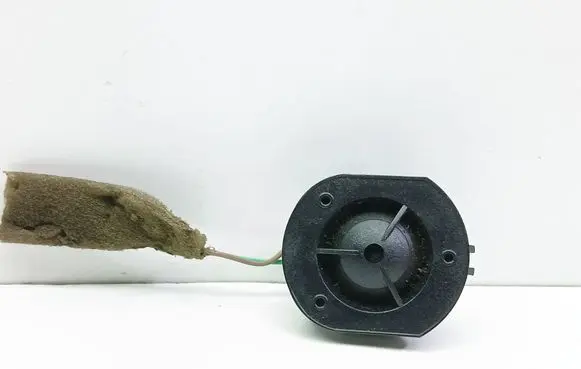 Renault Vel Satis Front door high frequency speaker 8200069125A F141233VB47