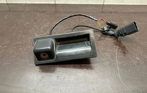 Porsche Cayenne (92A) Tailgate handle with camera 7P5827566C